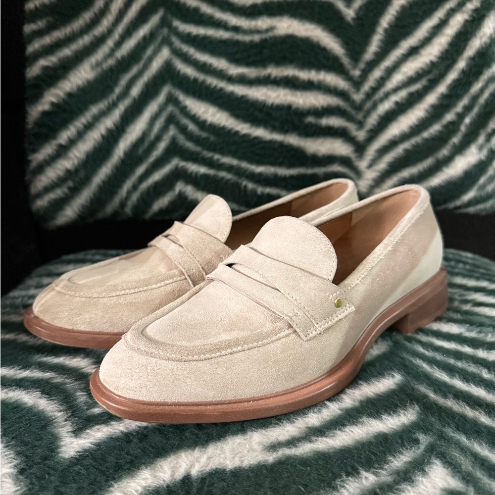 Franco Sarto Women’s Edith Penny Beige Suede Size 7.5 Retails $75 Great Used